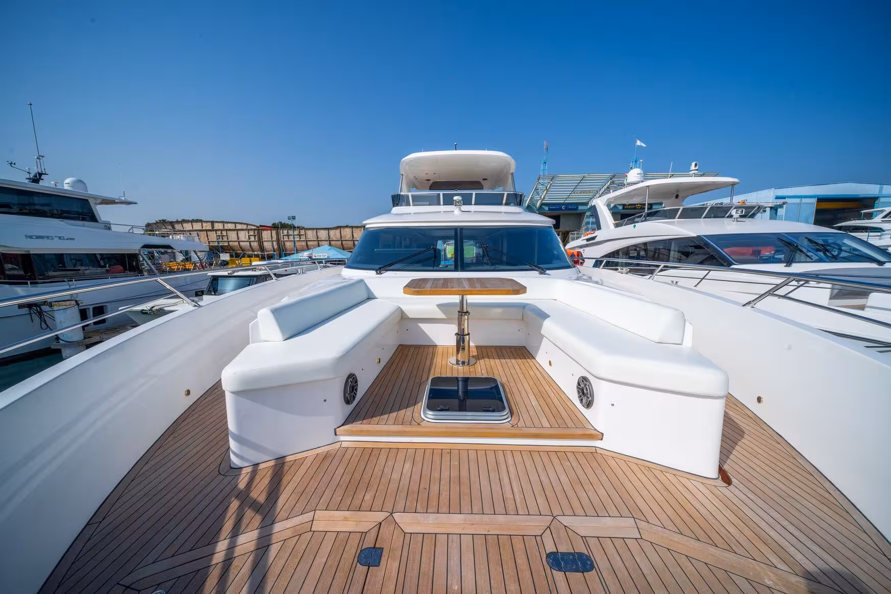 Majesty 72